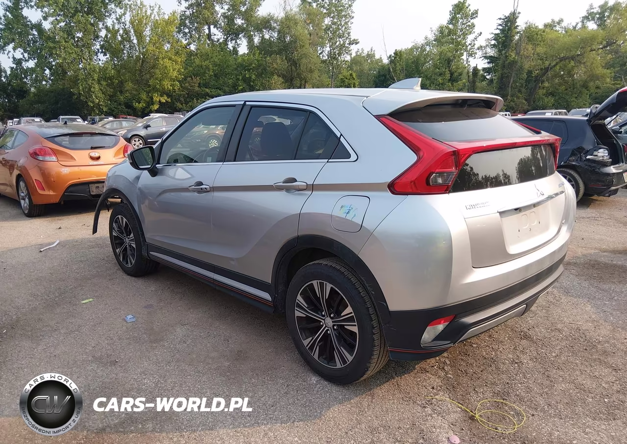 2018 Mitsubishi Eclipse Cross Se-Sel VIN:JA4AT5AA7JZ070277 - 3