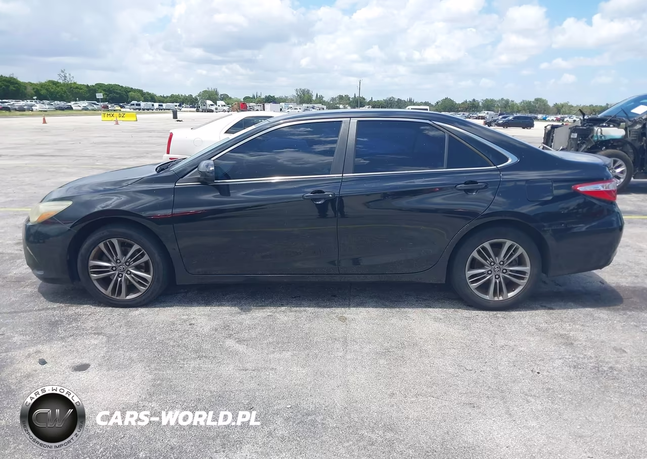 2015 Toyota Camry Se VIN:4T1BF1FK9FU102366 - 14