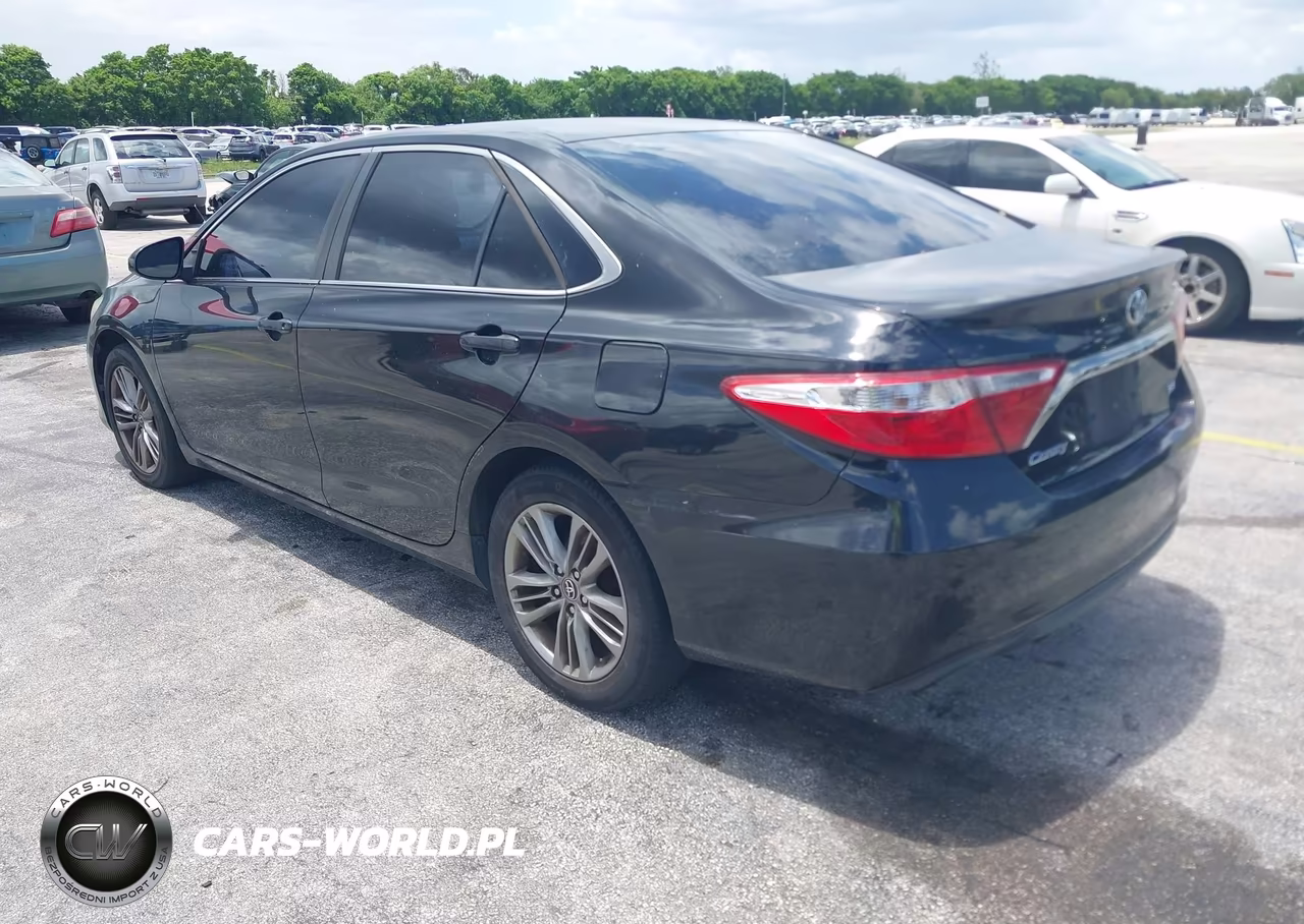 2015 Toyota Camry Se VIN:4T1BF1FK9FU102366 - 3