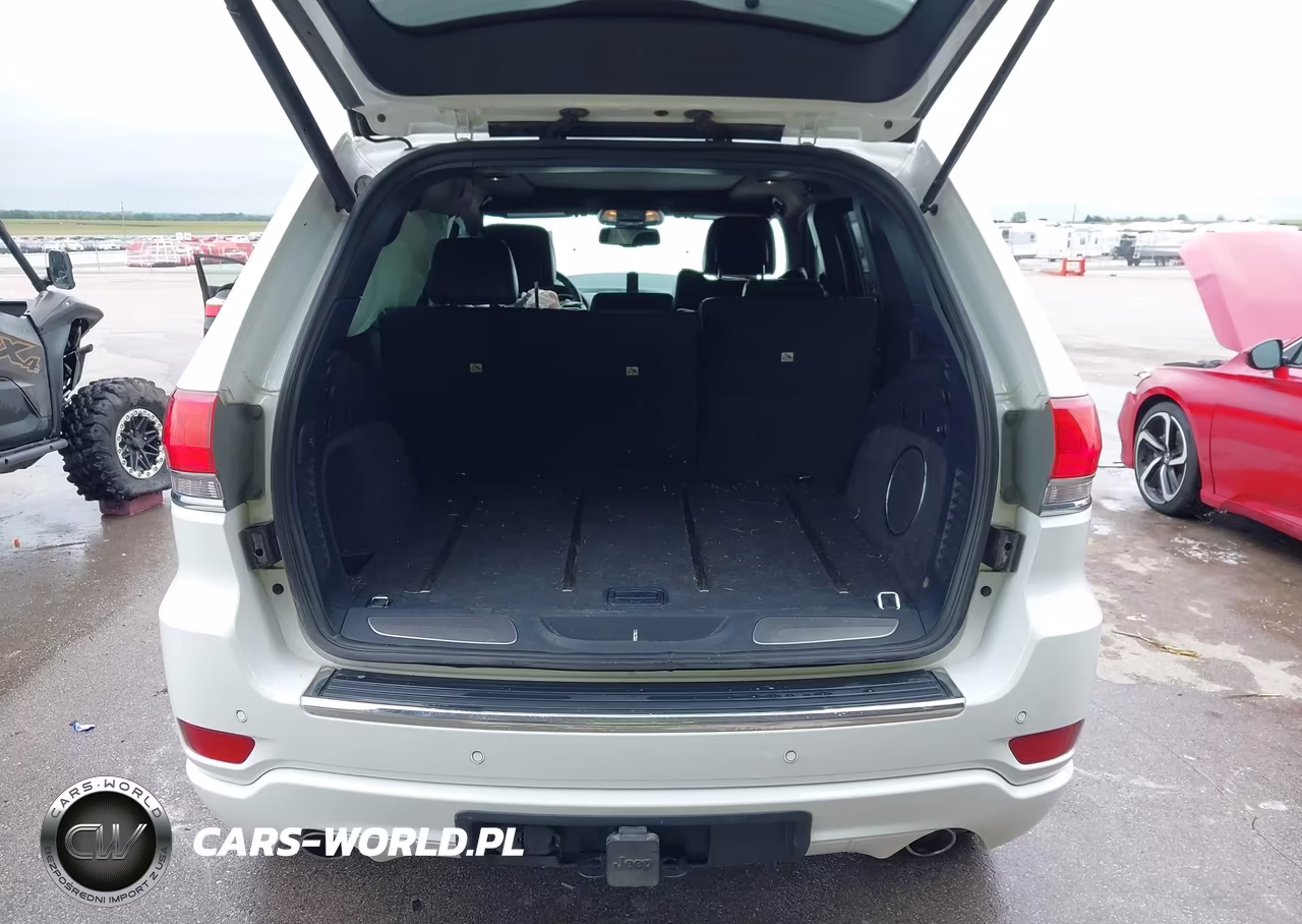 2016 Jeep Grand Cherokee Overland VIN:1C4RJFCG8GC379029 - 17