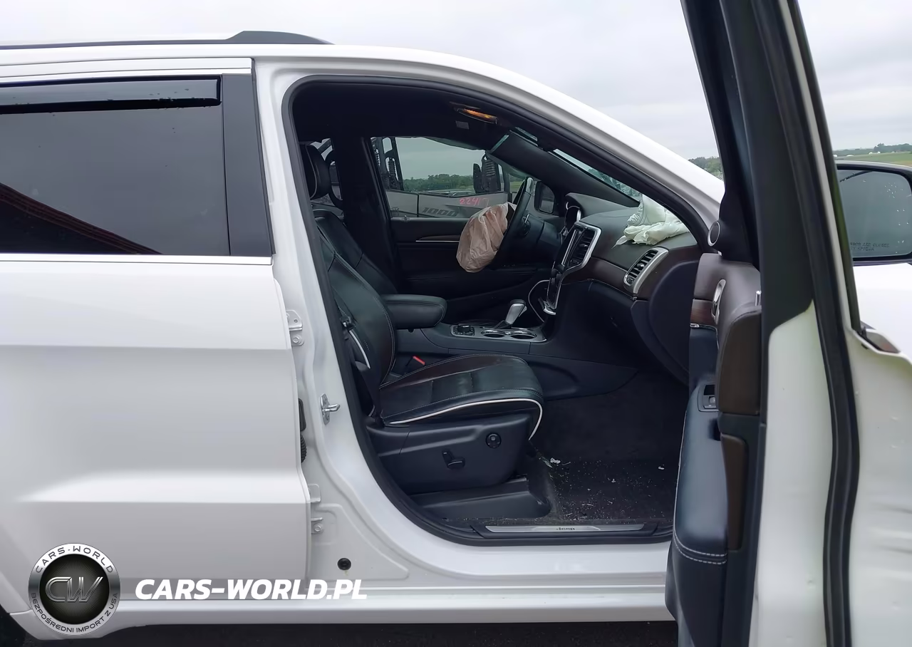 2016 Jeep Grand Cherokee Overland VIN:1C4RJFCG8GC379029 - 5