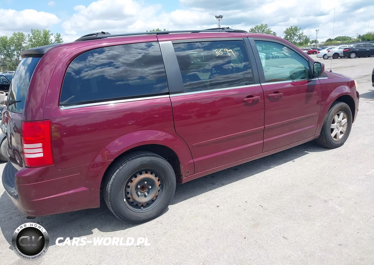 2008 Chrysler Town & Country Touring VIN:2A8HR54P18R779738 - 4