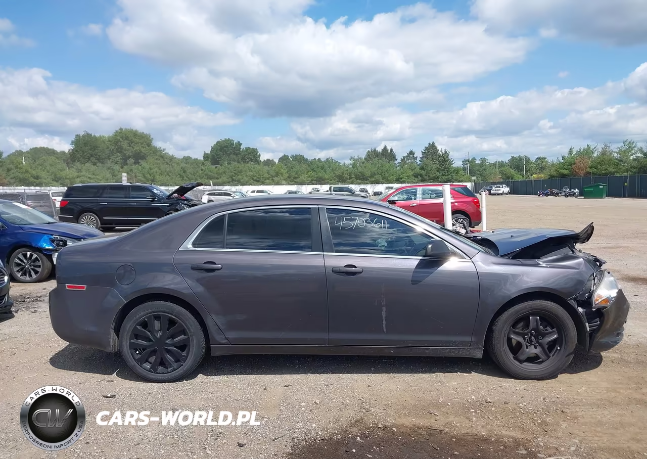 2010 Chevrolet Malibu Ls VIN:1G1ZA5E06AF279147 - 14