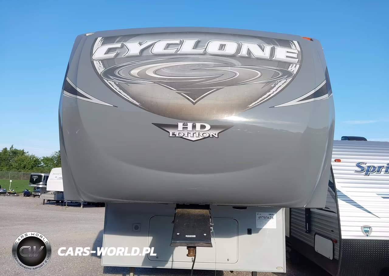 2012 Cyclone Travel Trlr VIN:5SFCG3692CE242745 - 10