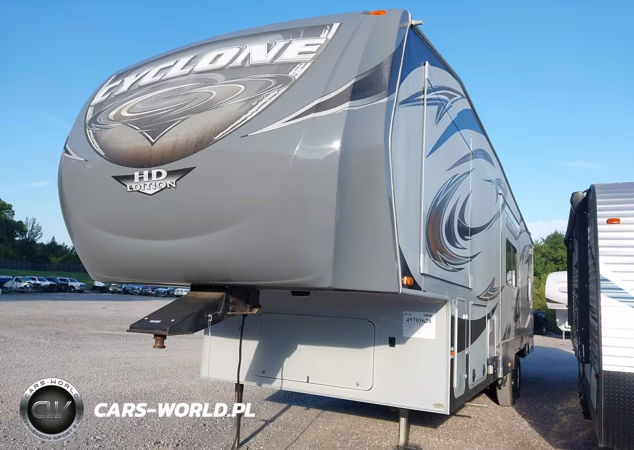 2012 Cyclone Travel Trlr VIN:5SFCG3692CE242745 - 2