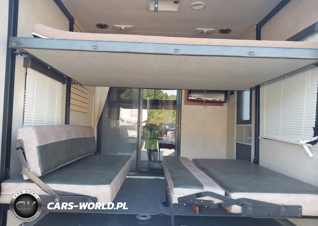 2012 Cyclone Travel Trlr VIN:5SFCG3692CE242745 - 8