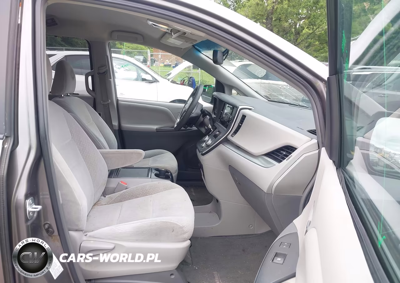 2015 Toyota Sienna Le 8 Passenger VIN:5TDKK3DC3FS527867 - 5