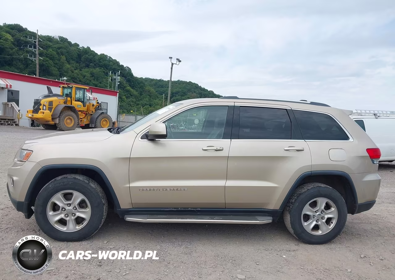 2014 Jeep Grand Cherokee Laredo VIN:1C4RJFAG9EC230838 - 14