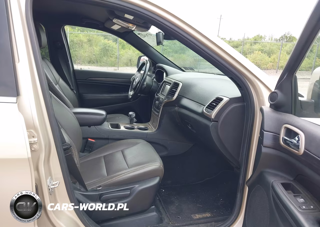 2014 Jeep Grand Cherokee Laredo VIN:1C4RJFAG9EC230838 - 5