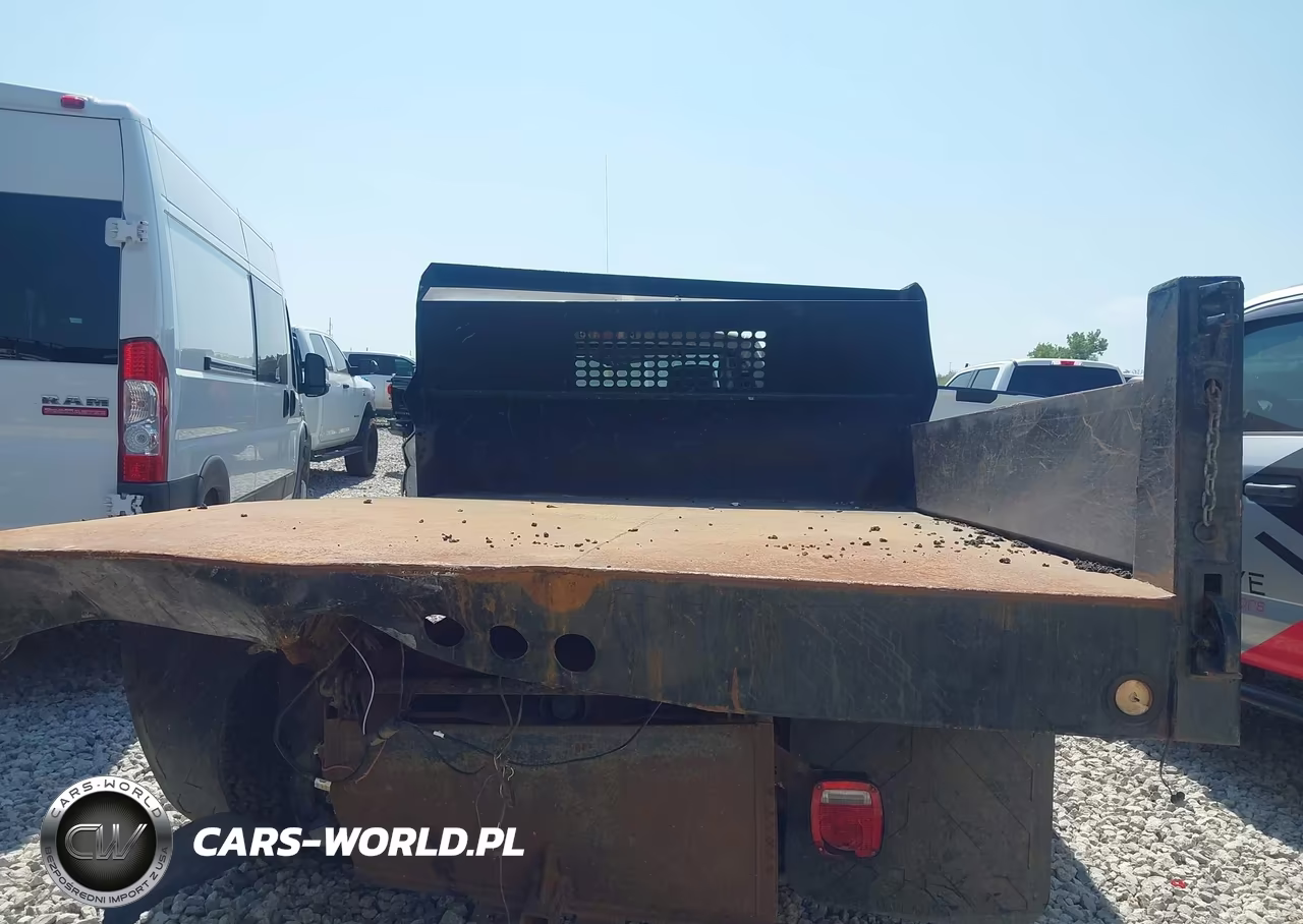 2012 Ford F-350 Chassis Xl VIN:1FDRF3G61CEC13897 - 15