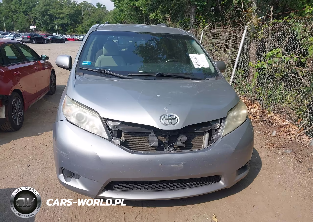 2017 Toyota Sienna Le 8 Passenger VIN:5TDKZ3DC7HS865335 - 12