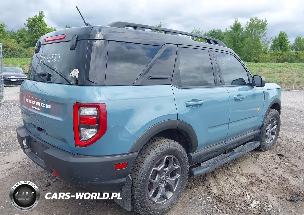 2022 Ford Bronco Sport Badlands VIN:3FMCR9D91NRD38638 - 4