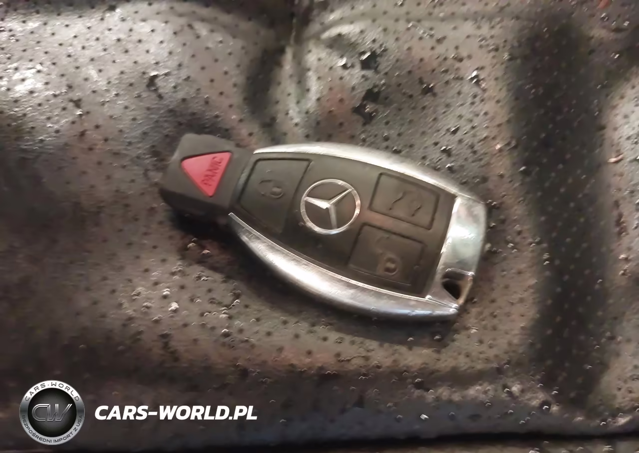 2011 Mercedes-Benz C 300 Sport 4Matic VIN:WDDGF8BB8BR174736 - 11