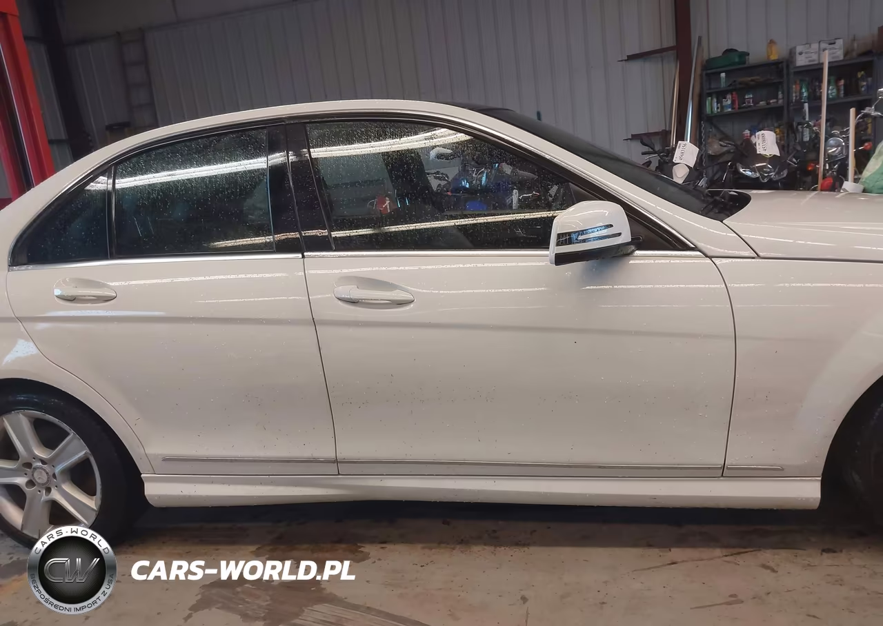 2011 Mercedes-Benz C 300 Sport 4Matic VIN:WDDGF8BB8BR174736 - 13