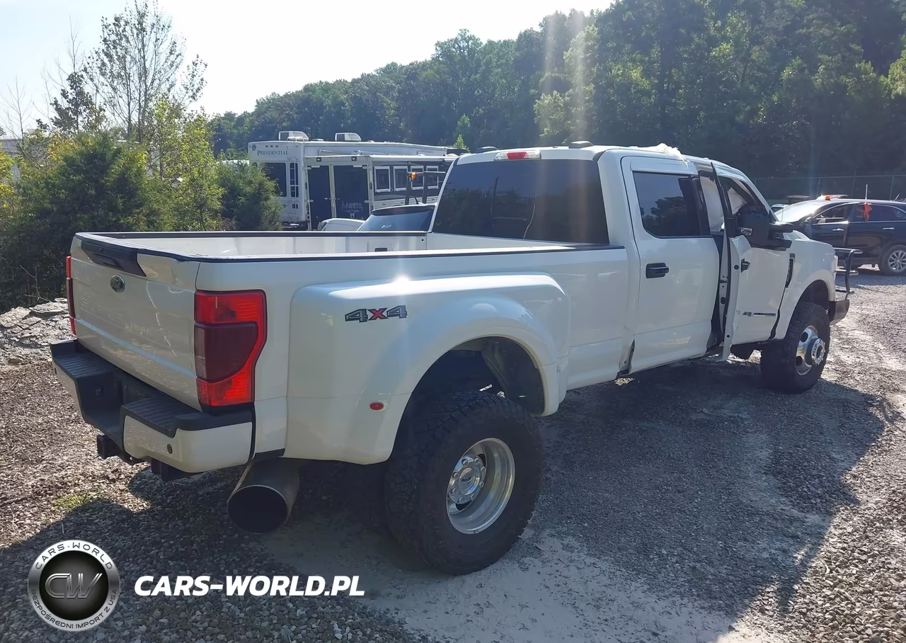 2020 Ford F-350 Xlt VIN:1FT8W3DT4LEE02618 - 4