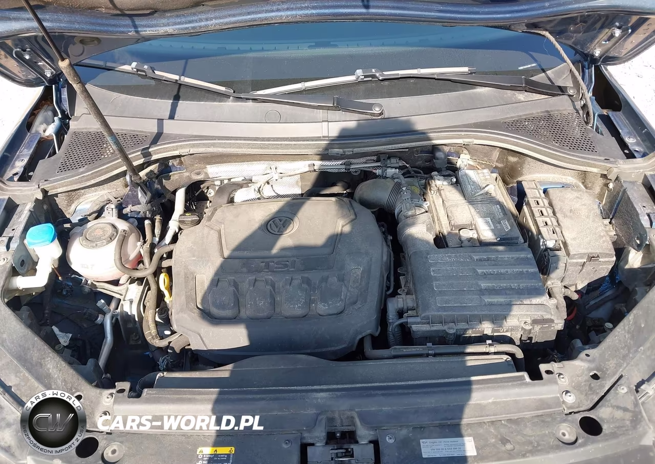2018 Volkswagen Tiguan 2.0T S VIN:3VV0B7AX4JM126022 - 10