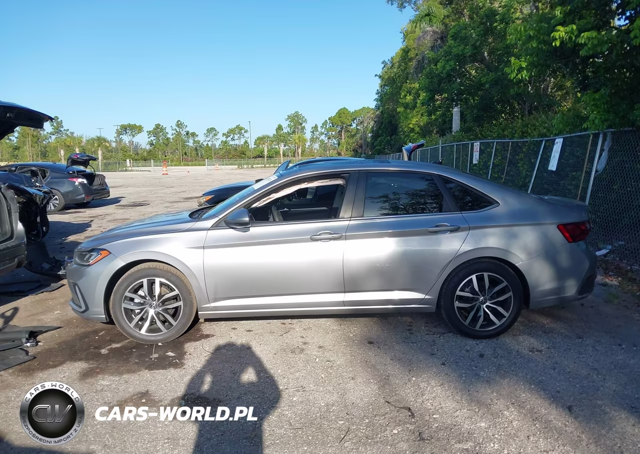 2026 Volkswagen Jetta Se VIN:3VW7W7BU6TM006616 - 14