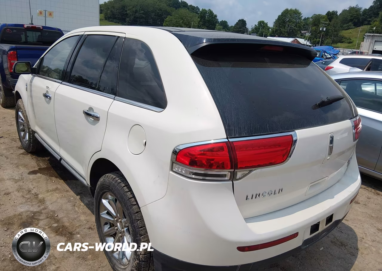 2013 Lincoln Mkx VIN:2LMDJ8JKXDBL13445 - 3