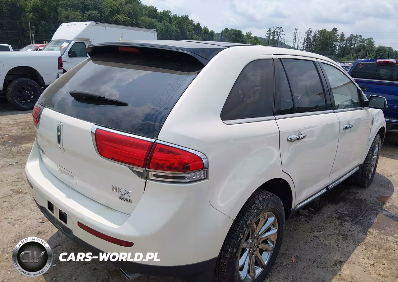 2013 Lincoln Mkx VIN:2LMDJ8JKXDBL13445 - 4
