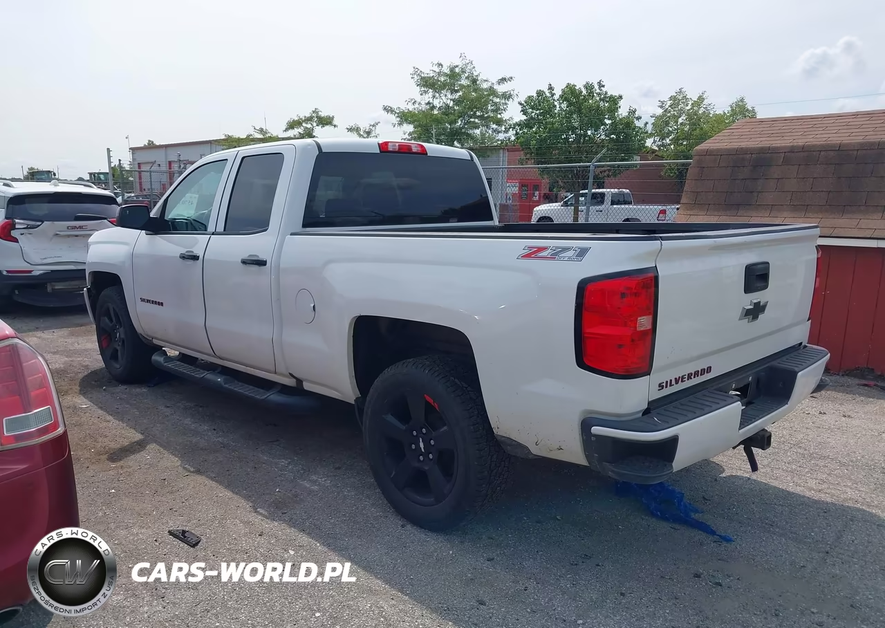 2017 Chevrolet Silverado 1500 2Lt VIN:1GCVKREC4HZ340573 - 3