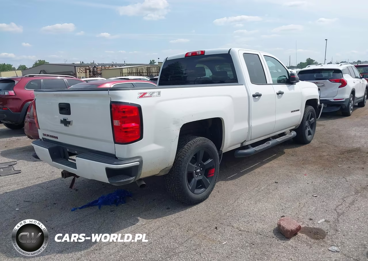 2017 Chevrolet Silverado 1500 2Lt VIN:1GCVKREC4HZ340573 - 4