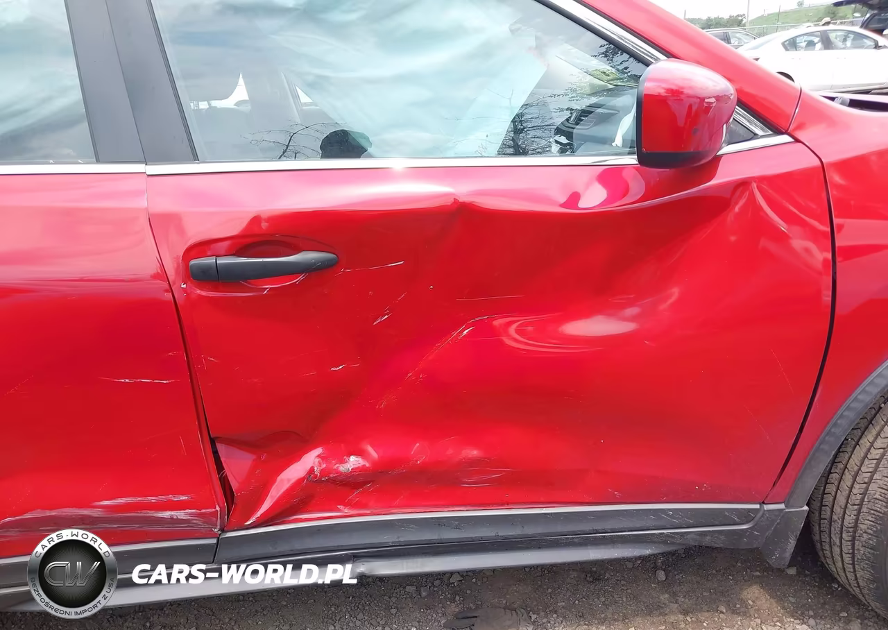 2017 Nissan Rogue S VIN:JN8AT2MV3HW264419 - 5