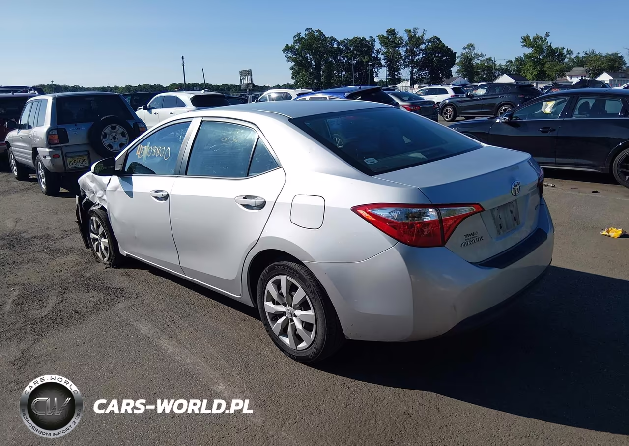2016 Toyota Corolla Le VIN:2T1BURHE0GC738219 - 3