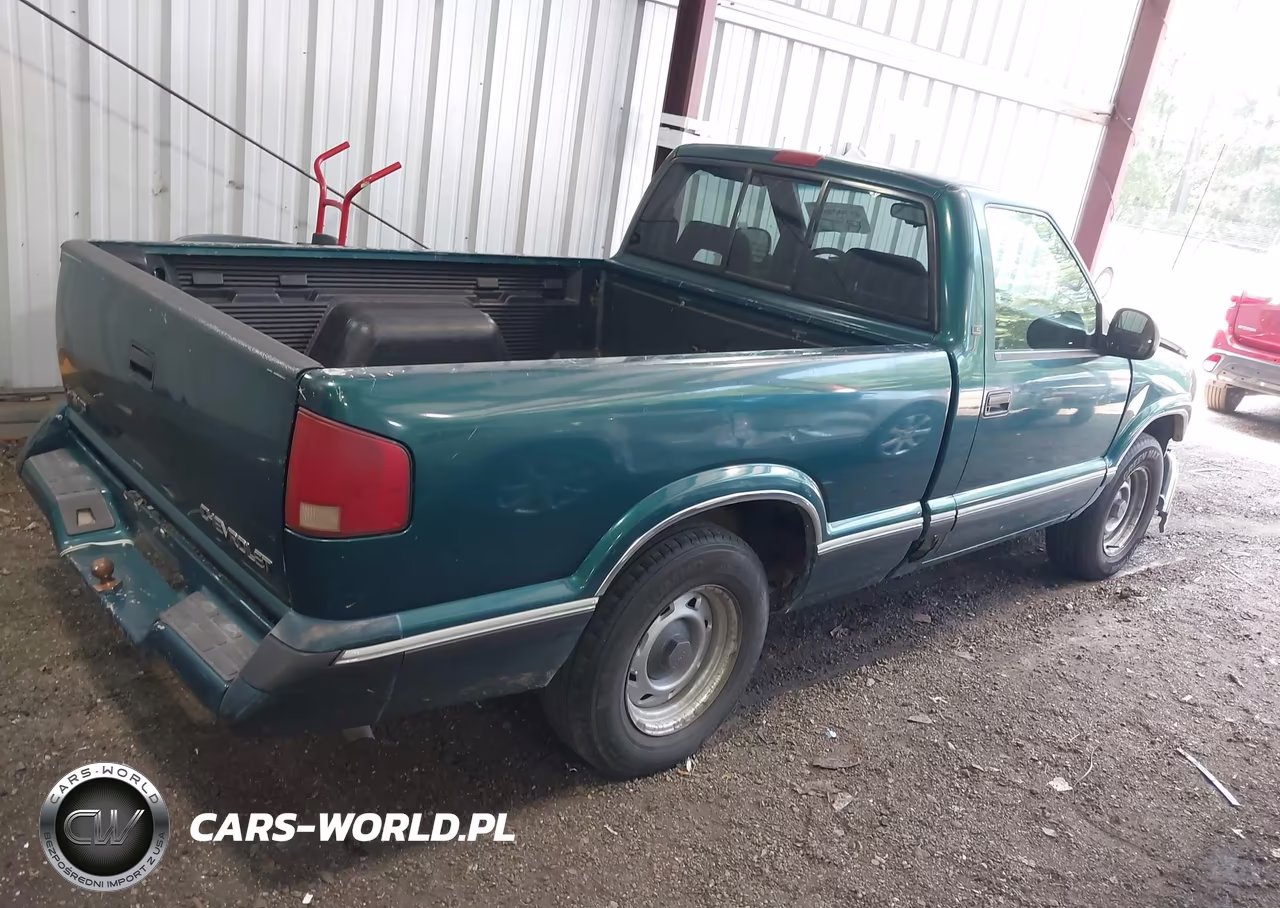1996 Chevrolet S Truck S10 VIN:1GCCS1442T8205190 - 4
