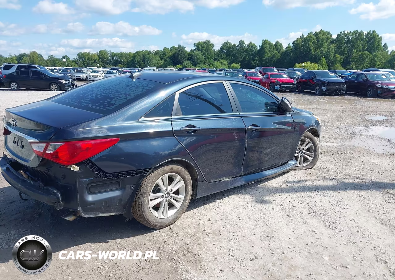 2014 Hyundai Sonata Gls VIN:5NPEB4ACXEH945449 - 4