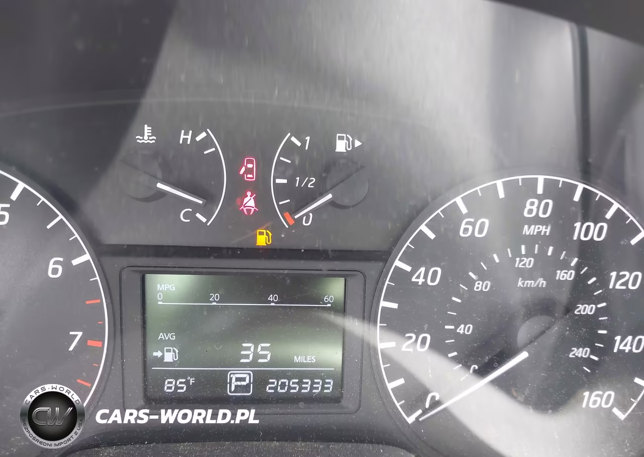 2014 Nissan Sentra S VIN:3N1AB7AP8EY304020 - 7