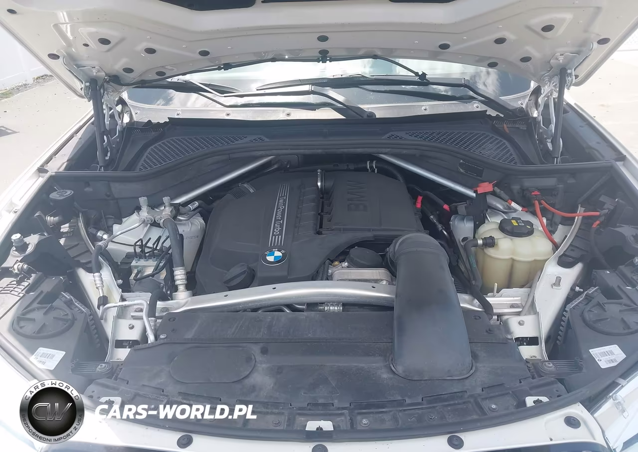 2018 BMW X5 xDrive35I VIN:5UXKR0C53J0Y00751 - 10