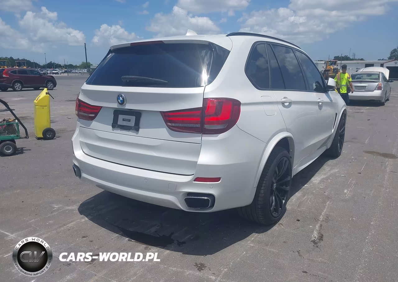 2018 BMW X5 xDrive35I VIN:5UXKR0C53J0Y00751 - 4