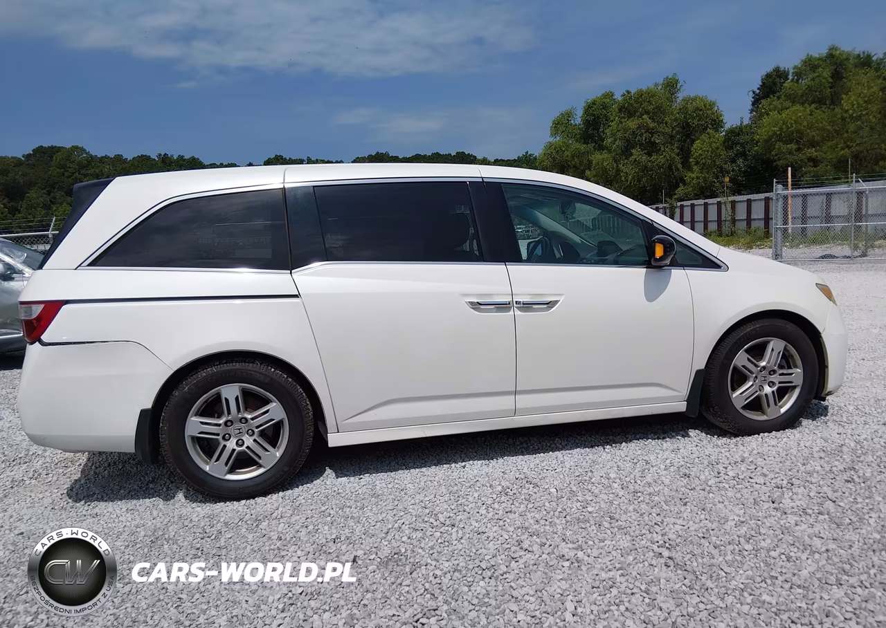 2013 Honda Odyssey Touring-Touring Elite VIN:5FNRL5H99DB007387 - 13