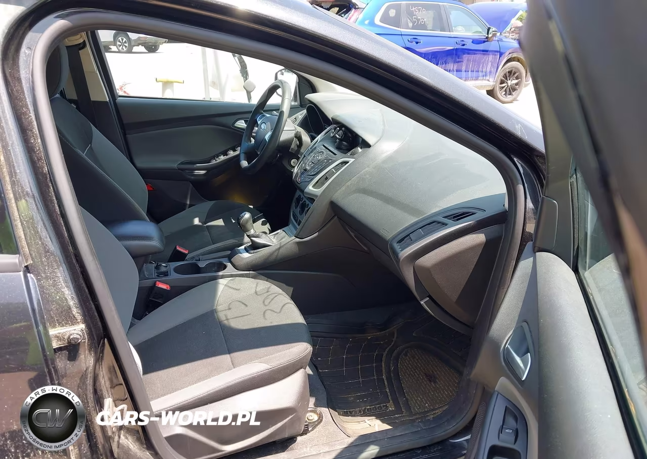 2013 Ford Focus Se VIN:1FADP3F23DL367931 - 5