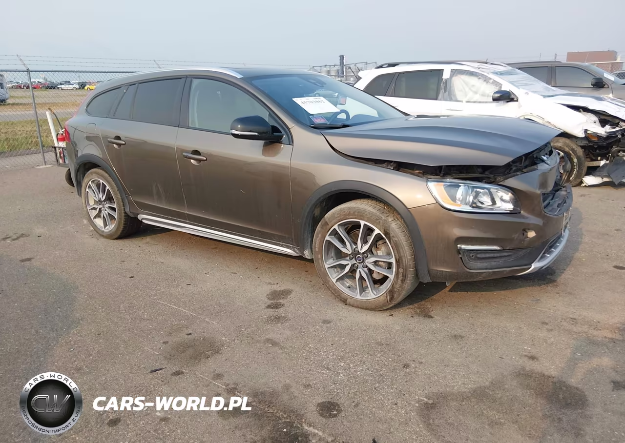 2016 Volvo V60 Cross Country T5
