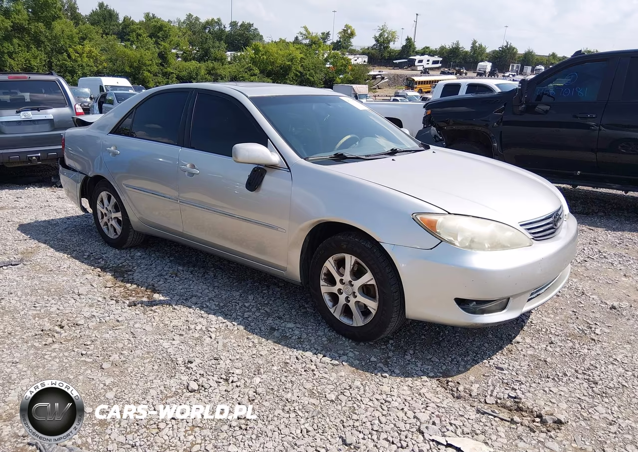 2005 Toyota Camry Xle V6 – zdjęcie 1 z 16