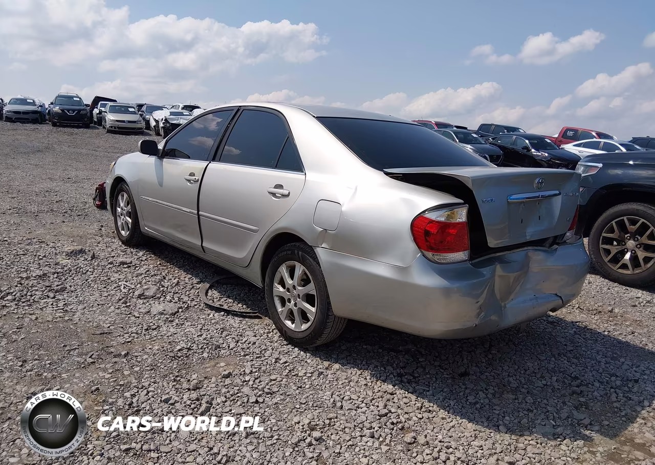 2005 Toyota Camry Xle V6 VIN:4T1BF30K45U086175 - 3