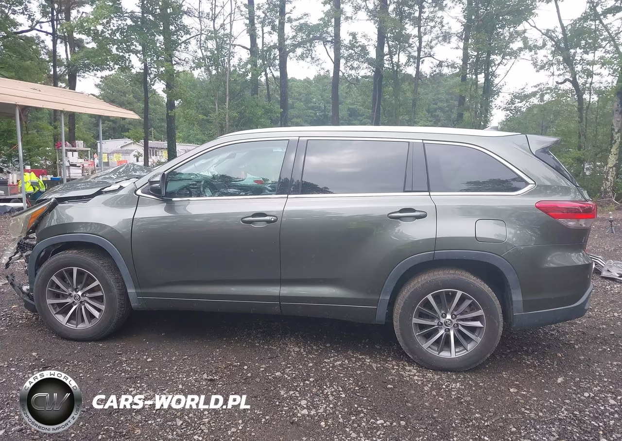 2017 Toyota Highlander Xle VIN:5TDKZRFH7HS208563 - 15