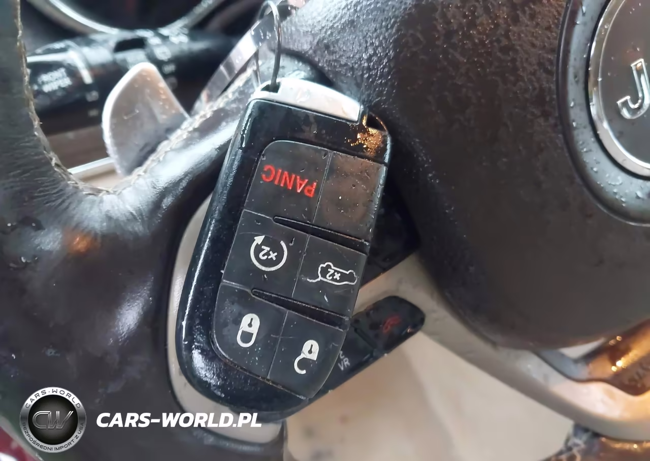 2014 Jeep Grand Cherokee Overland VIN:1C4RJECG2EC216853 - 11