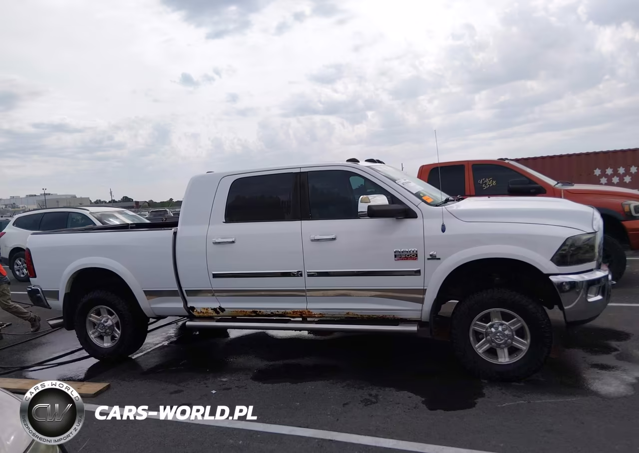 2011 Ram Ram 3500 Laramie VIN:3D73Y3HL4BG582193 - 14