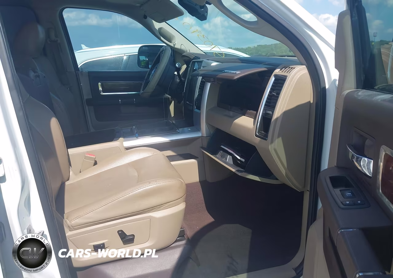 2011 Ram Ram 3500 Laramie VIN:3D73Y3HL4BG582193 - 7