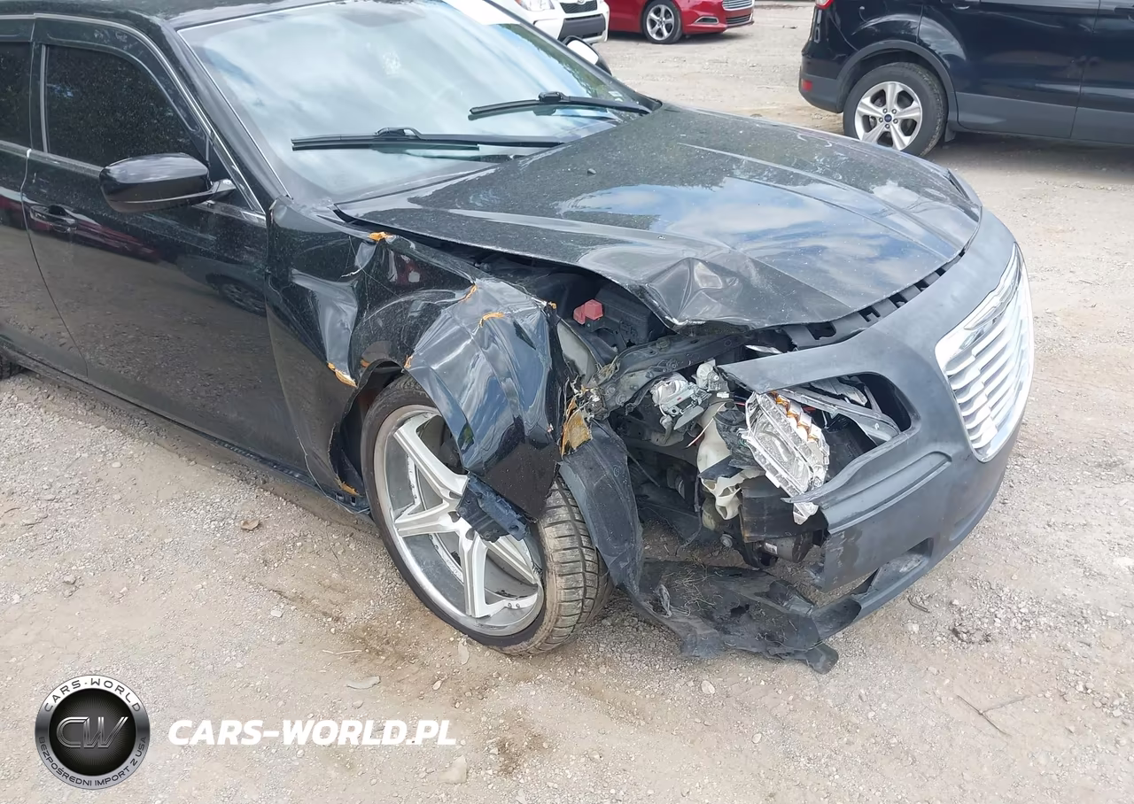 2013 Chrysler 300 Motown VIN:2C3CCAAG1DH504438 - 6