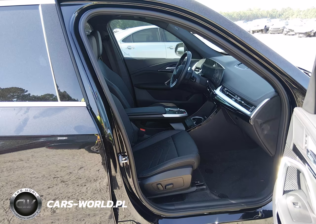 2026 BMW X1 xDrive28I VIN:WBX73EF0XT5474221 - 5