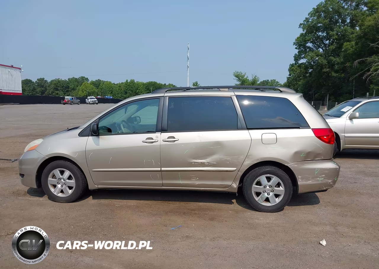 2010 Toyota Sienna Le VIN:5TDKK4CC9AS308251 - 14
