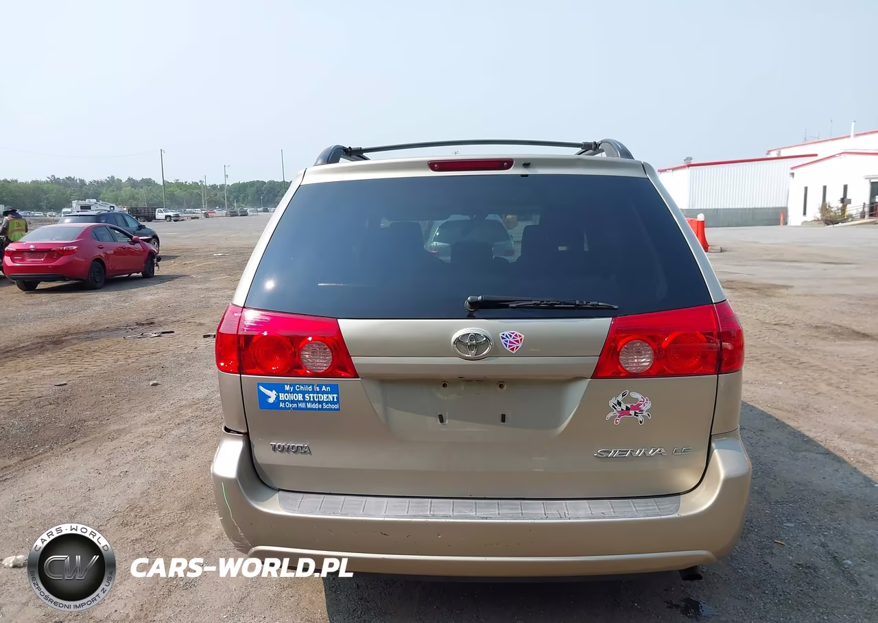 2010 Toyota Sienna Le VIN:5TDKK4CC9AS308251 - 16