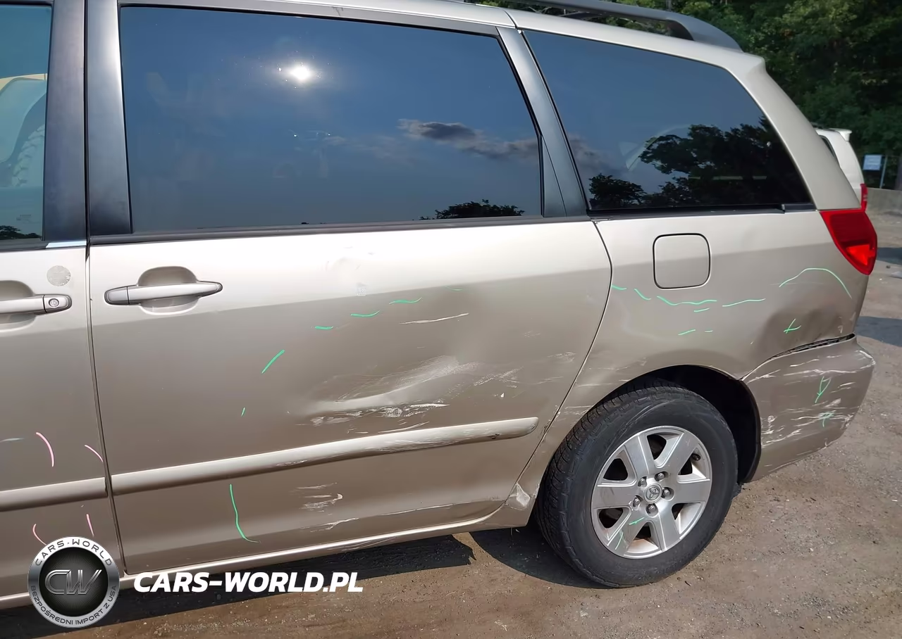 2010 Toyota Sienna Le VIN:5TDKK4CC9AS308251 - 6