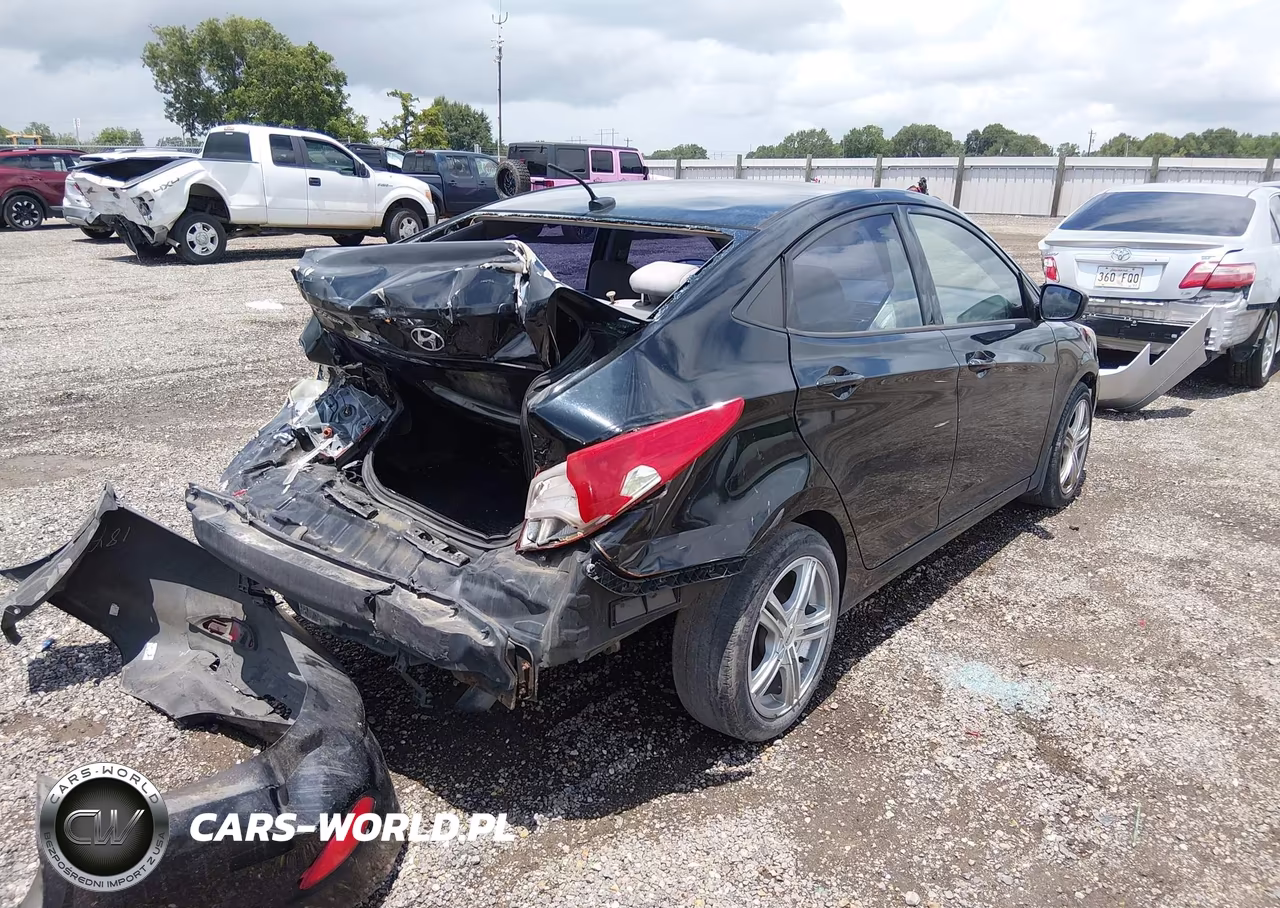 2016 Hyundai Accent Se VIN:KMHCT4AE6GU956913 - 4