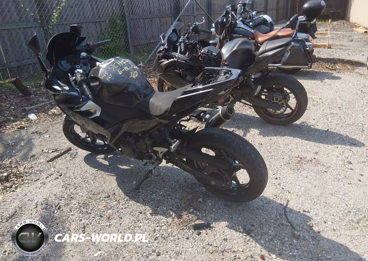 2022 Kawasaki Ex400 VIN:JKAEXKH19NDAH8652 - 3