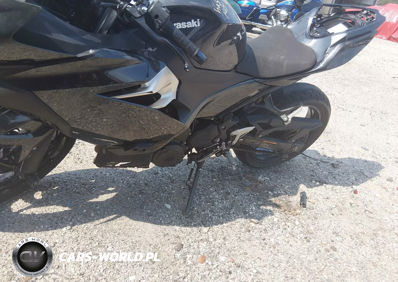2022 Kawasaki Ex400 VIN:JKAEXKH19NDAH8652 - 9
