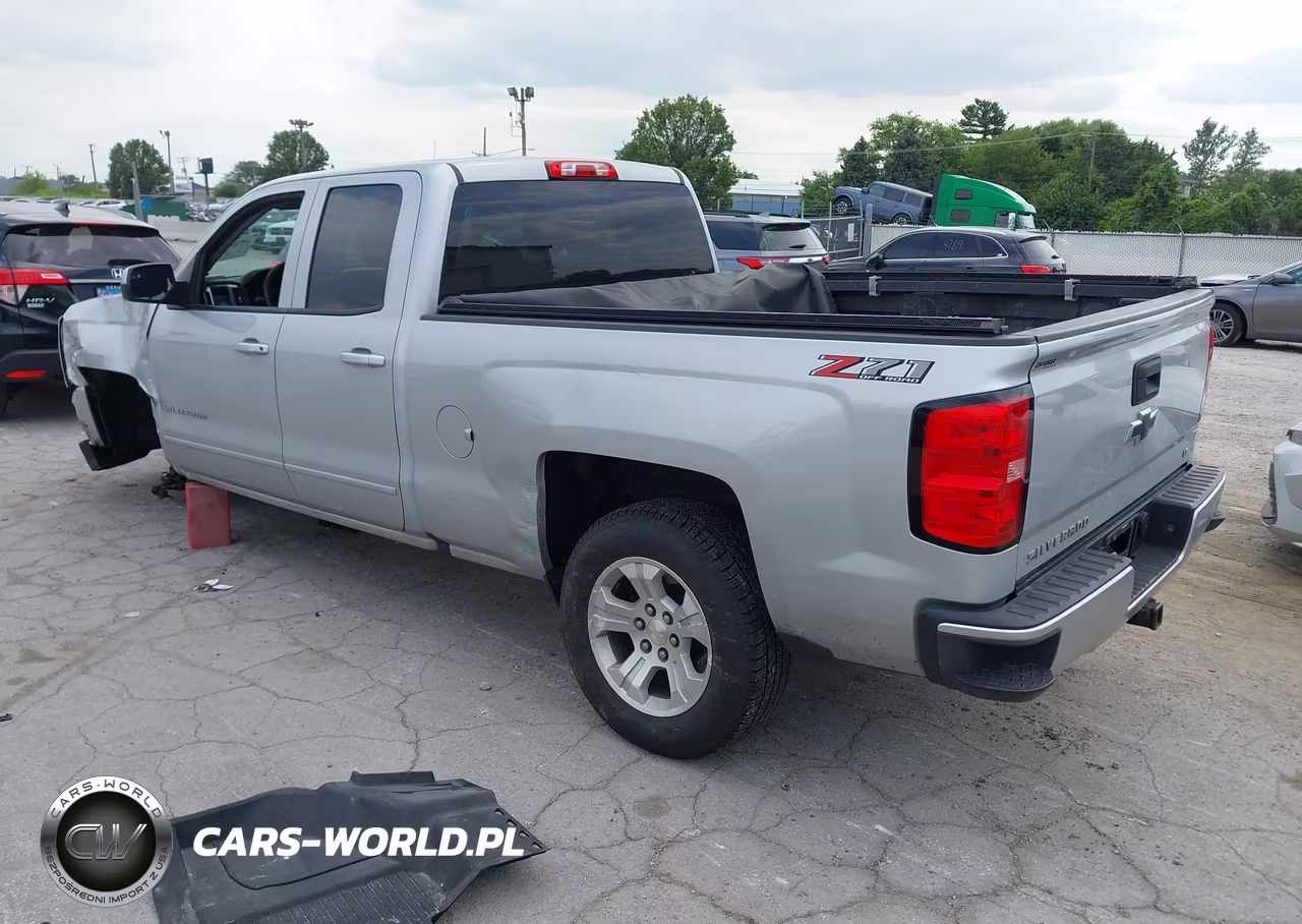 2018 Chevrolet Silverado 1500 2Lt VIN:1GCVKREH7JZ317080 - 3